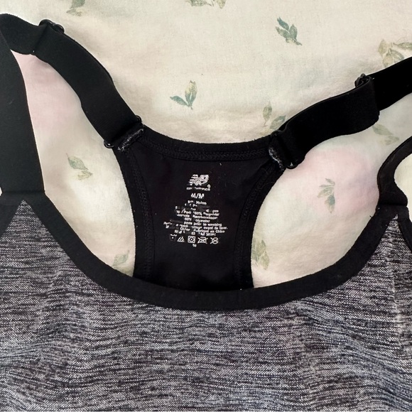New Balance Sports Bra - Picture 3 of 3